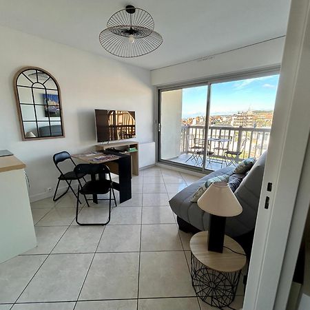 Appartement Vue Mer - 30 M De La Plage - 5 Minutes A Pied Du Centre Ville Et Du Casino Villers-sur-Mer Ngoại thất bức ảnh