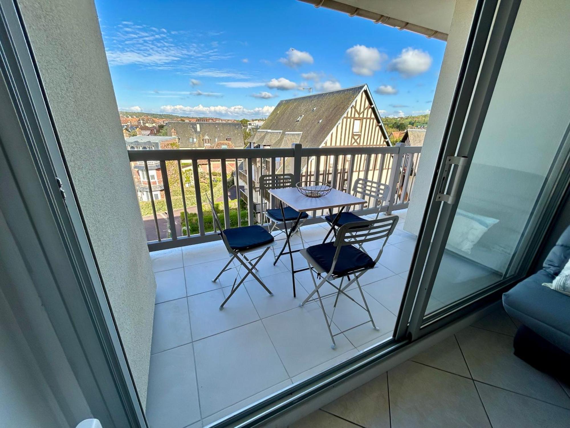 Appartement Vue Mer - 30 M De La Plage - 5 Minutes A Pied Du Centre Ville Et Du Casino Villers-sur-Mer Ngoại thất bức ảnh
