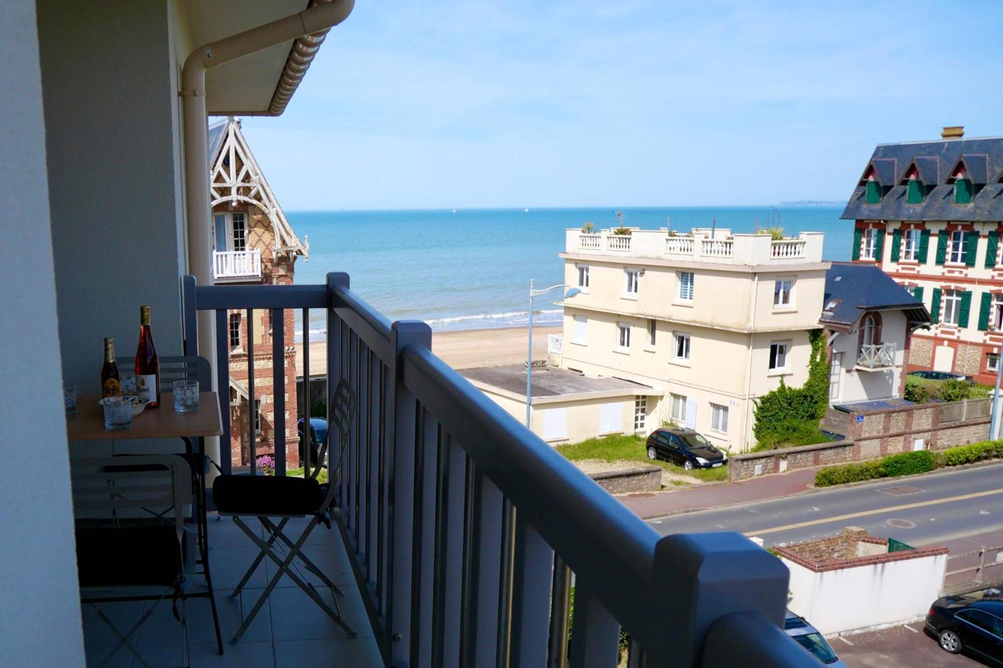 Appartement Vue Mer - 30 M De La Plage - 5 Minutes A Pied Du Centre Ville Et Du Casino Villers-sur-Mer Ngoại thất bức ảnh